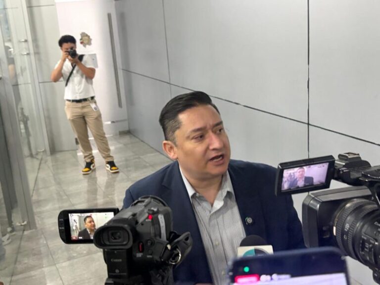 Destaca PAN valor de Jáuregui con renuncia