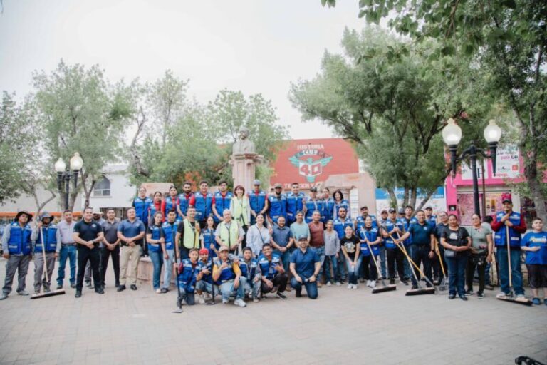 Gobierno Municipal, Juntos por un Camargo Limpio” y ciudadanía rehabilitan el Parque Francisco I. Madero