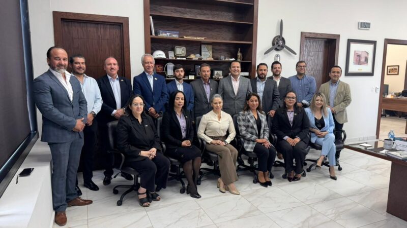 Impulsa Jesús Valenciano nuevas carreras para fortalecer el desarrollo de Delicias y la región