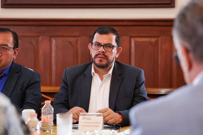 La Gobernadora Maru Campos nombra a Francisco Sáenz como encargado del despacho de la FGE