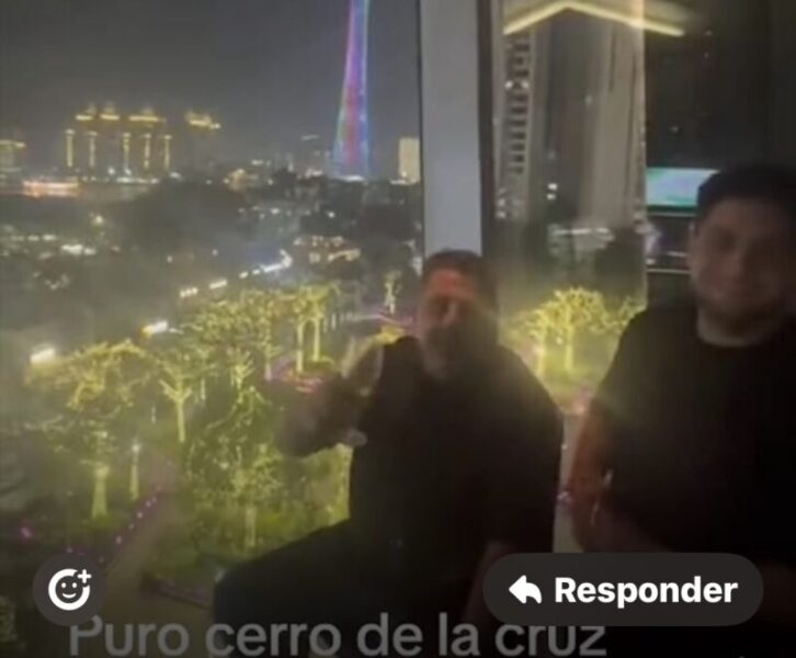 Le envía mensaje chihuahuense dese China a maestra que dudó de él