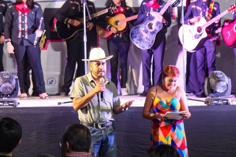 Realizan “Conectando Arte” con participación de artistas locales