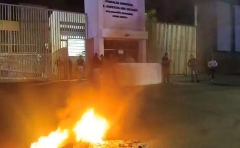 Terror en nogales liberan a 11 menores torturados y marcados con advertencias criminales