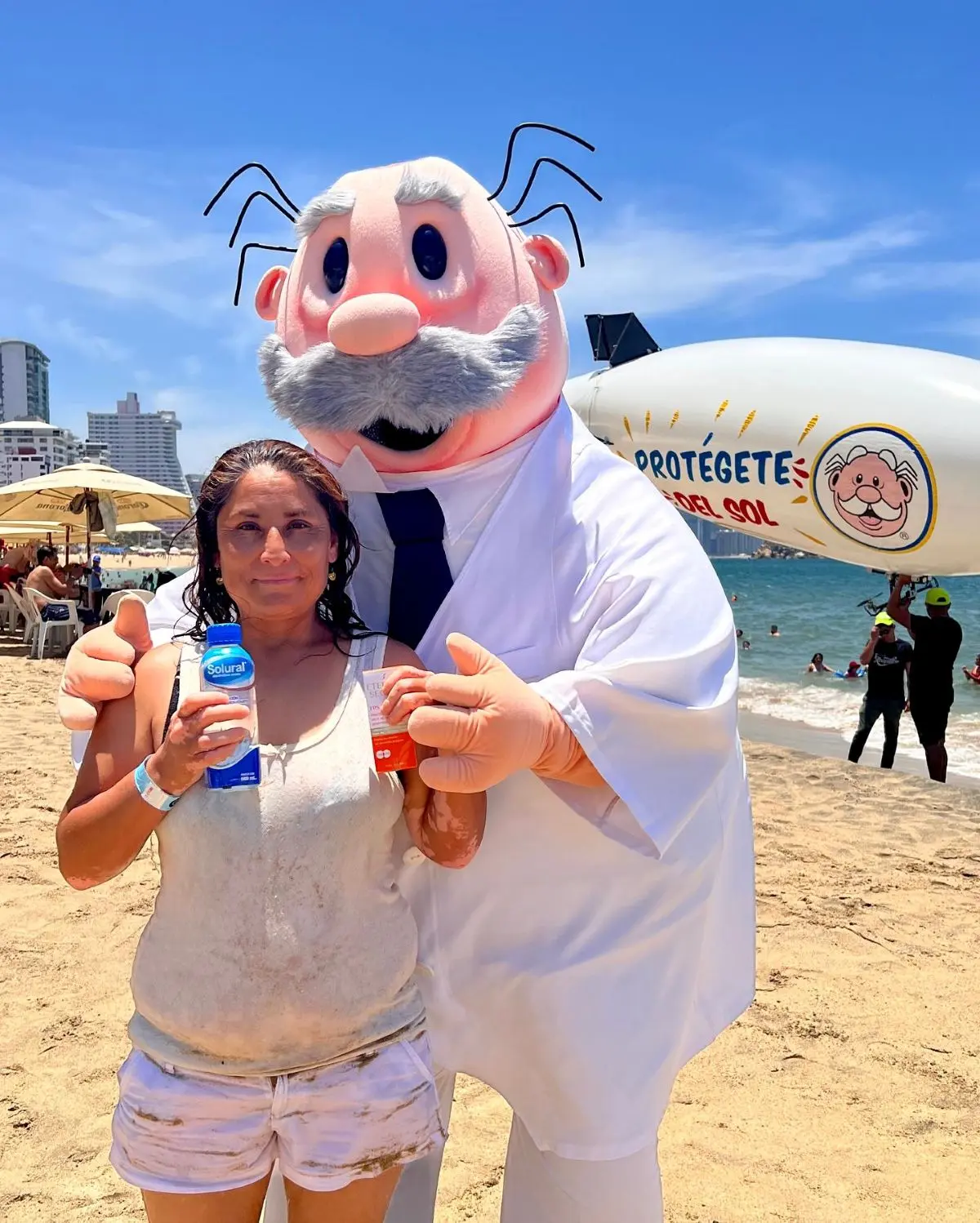 Salario de un botarguero de Farmacias Similares. Foto: Facebook