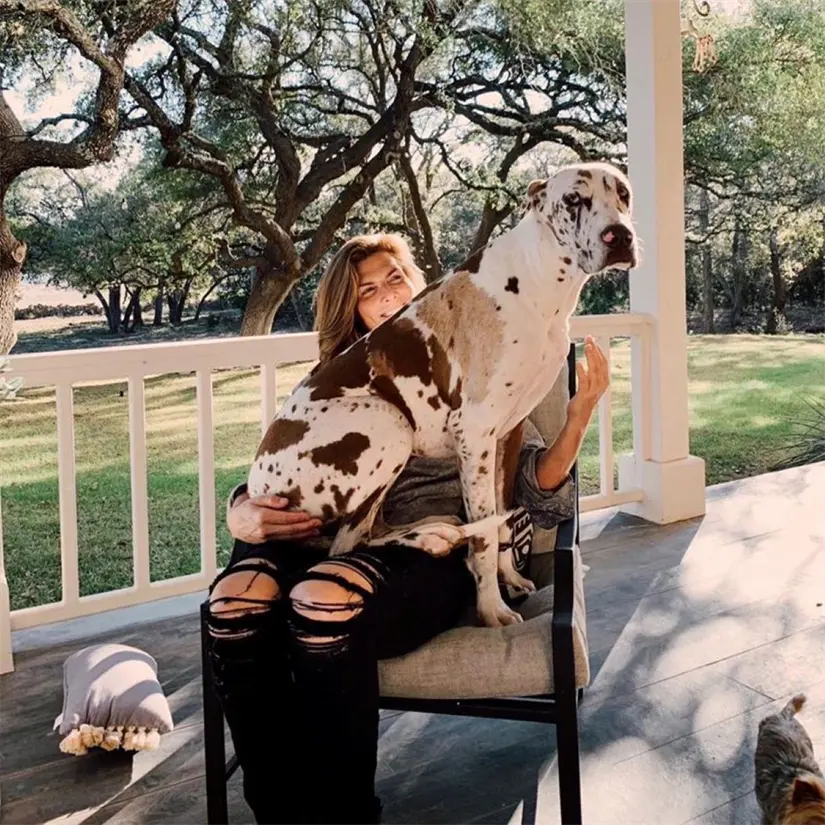 El pórtico en rancho de Montserrat Oliver. Foto: Facebook