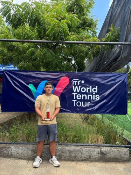 EL TENISTA CHIHUAHUENSE ENRIQUE SANTIAGO CHORA BAYÓN; CAMPEÓN DEL TORNEO J60 DE MANAGUA, NICARAGUA