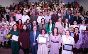 Asignan Premio Mujer COBAES 2026 a maestra e investigadora en Villa Juárez, Navolato