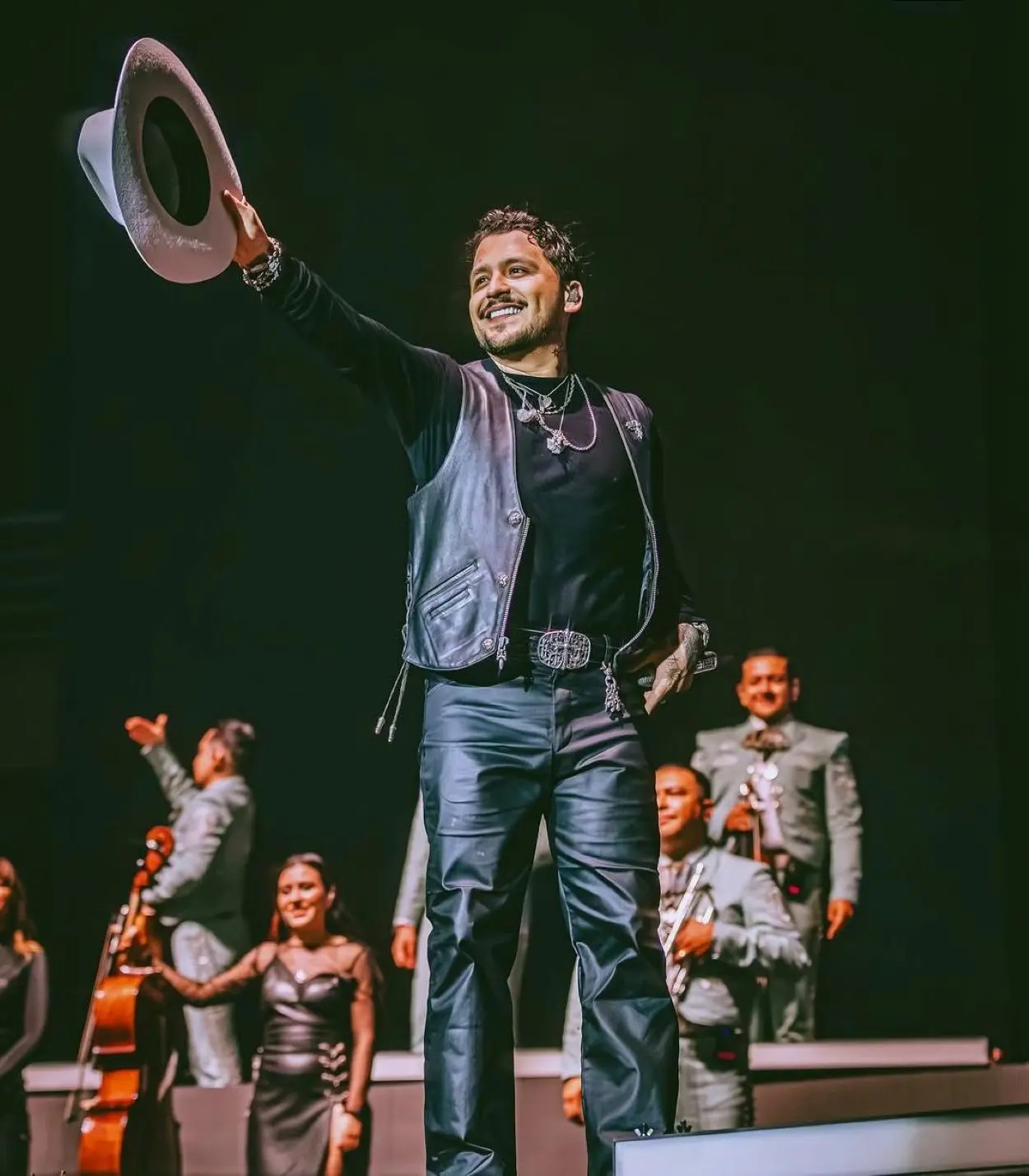 Christian Nodal posee una fortuna mayor que la de Pepe Aguilar. Foto: Instagram