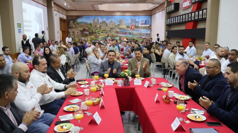 Fortalece CMIC vínculos con SCOP