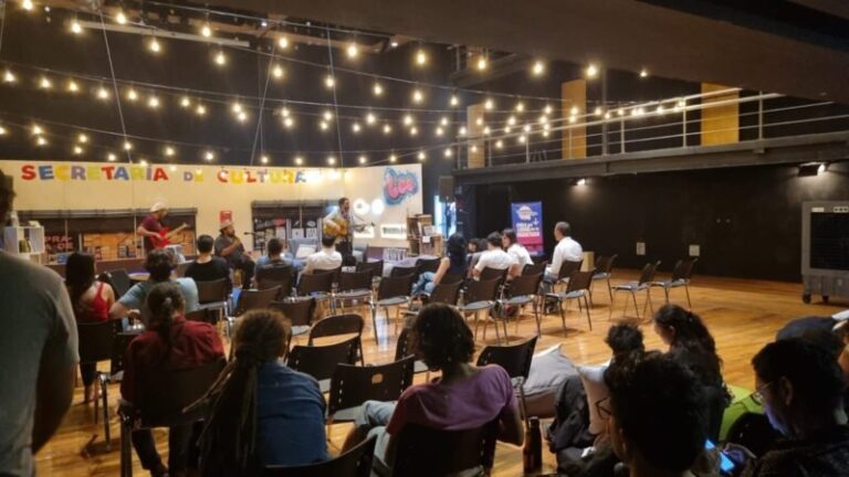 Invitan a disfrutar actividades literarias y musicales en la FeLiF este viernes