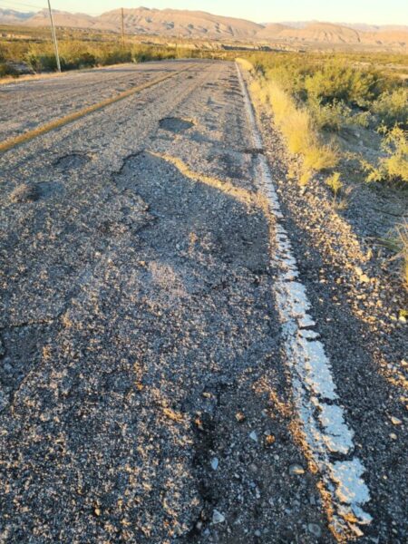 Atiende SICT petición de Coyame para reparar carretera   