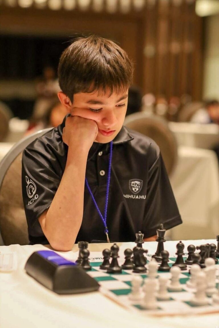 Logra Kenneth triunfó para Chihuahua en el Continental de Ajedrez