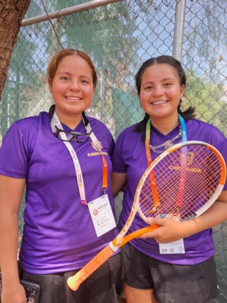 Cumplen hermanas Deheras al despedirse de la Olimpiada Nacional