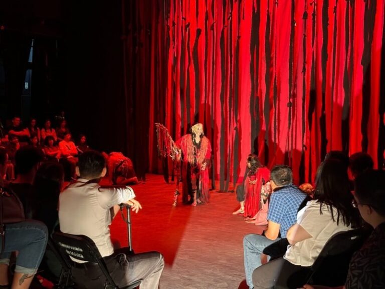 Presentan «El Hijo del Sol Naciente” en Chihuahua a Telón Cerrado