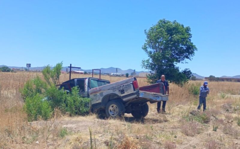 Brinda Policía Municipal apoyo a ciudadanos tras accidente vial múltiple en Gómez Morín