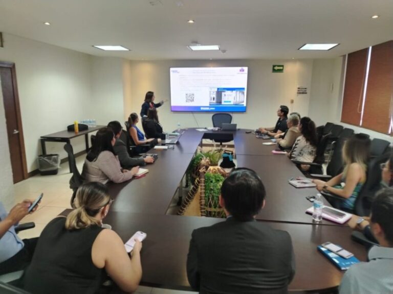 Capacitan a enlaces de transparencia del Ejecutivo