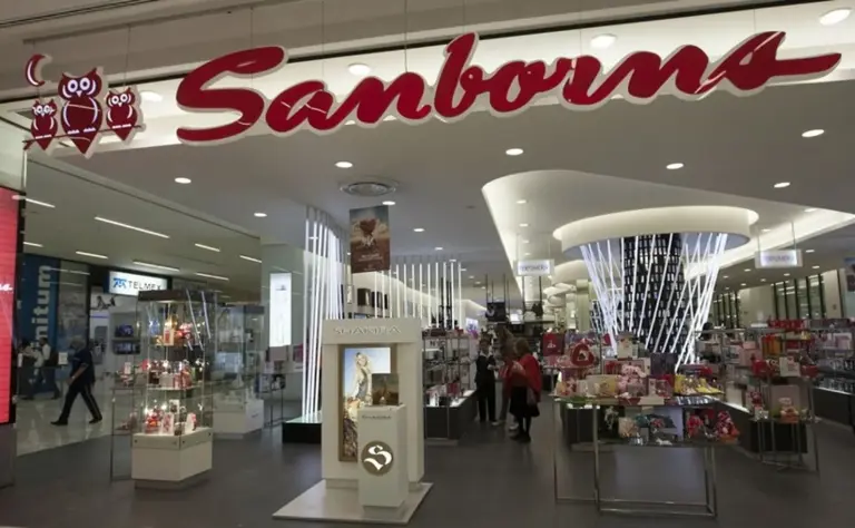 Carlos Slim mueve sus piezas y cierra Sanborns en CDMX por estrategia y cambios del mercado