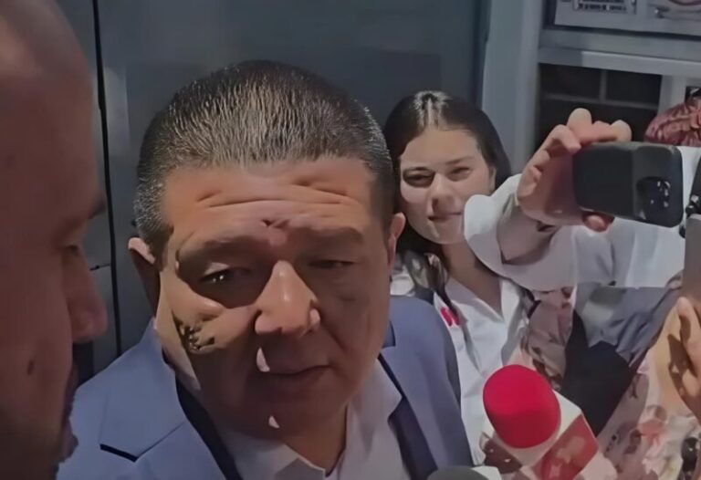 Comparece César Jáuregui ante la FGR por caso de Javier Corral