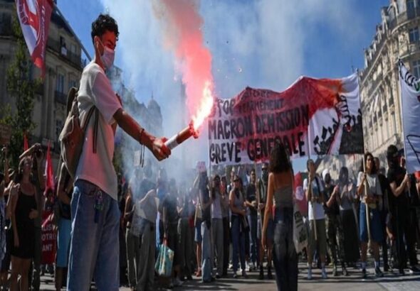 Crisis política en Europa sacude gobiernos y provoca protestas masivas