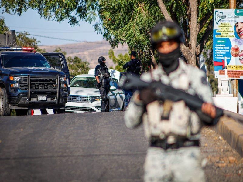 Crisis política y narcoviolencia aumentan la tensión en varios estados del país