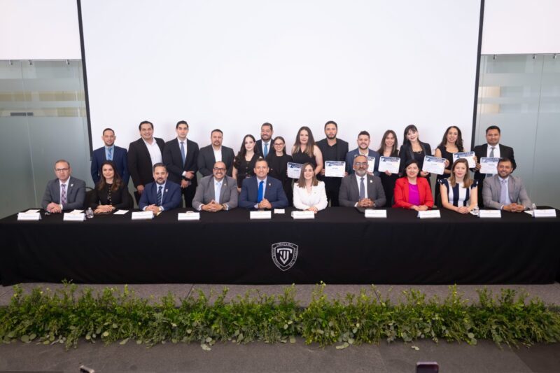 econocen y Certifican a 57 funcionarios facilitadores públicos en medios alternativos de solución