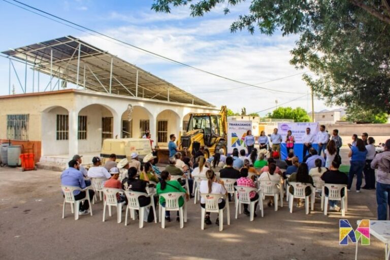 Entregan sistema de paneles solares para fortalecer servicio de agua en Estación Consuelo