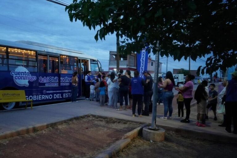 Llevan festejos del Día de la Niñez a colonias de Chihuahua