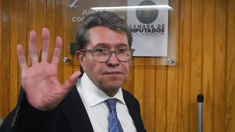 Monreal rompe el silencio y desmiente escándalo financiero con UIF y HSBC