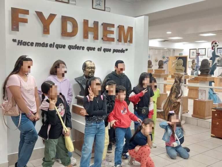 Niños visitan museo en festejo de la Fiscalía