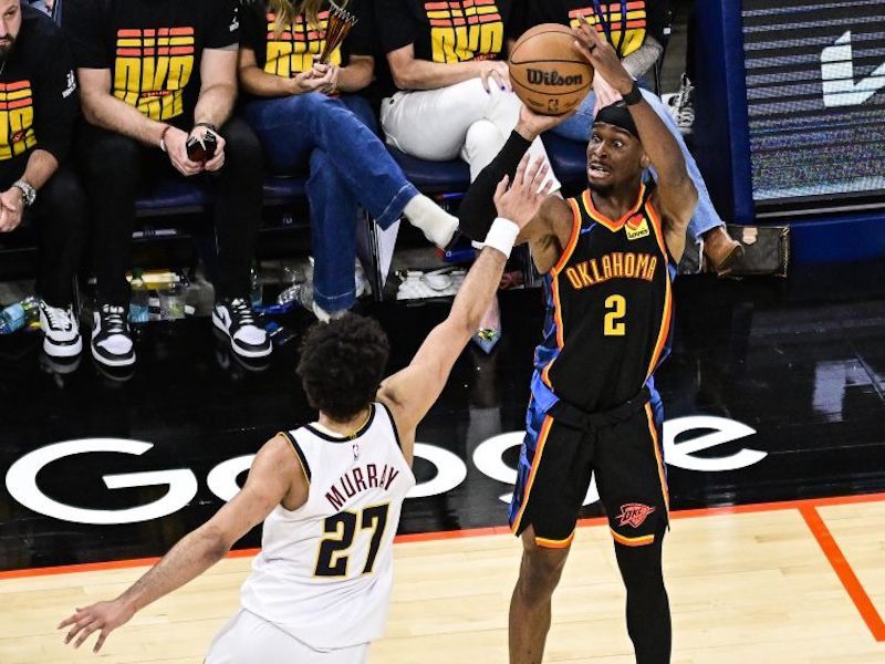 Oklahoma City Thunder golpea primero y deja contra las cuerdas a Denver