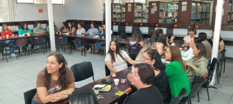 Realiza CBTIS 122 festejo para madres trabajadoras del plantel