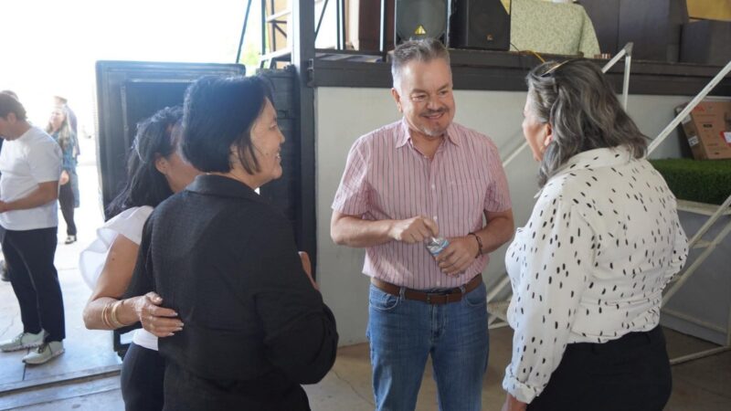 Reconoce Mario Vázquez a madres de Santa Isabel por su valentía y entrega