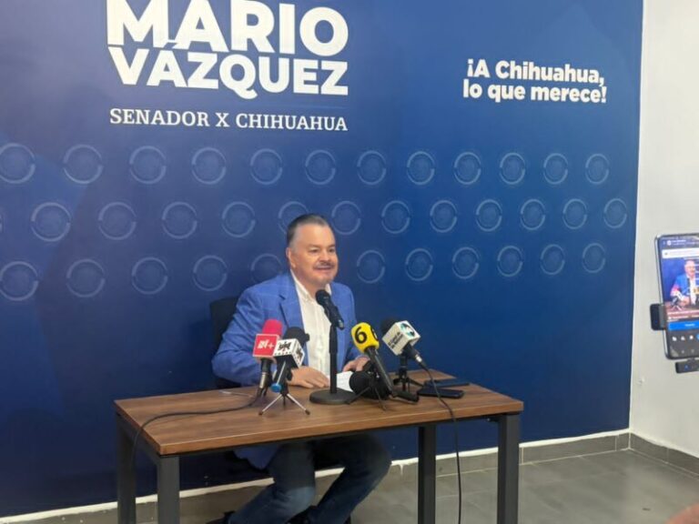 Renuncia de Rocha Moya, confirma crisis de seguridad: Vázquez Robles