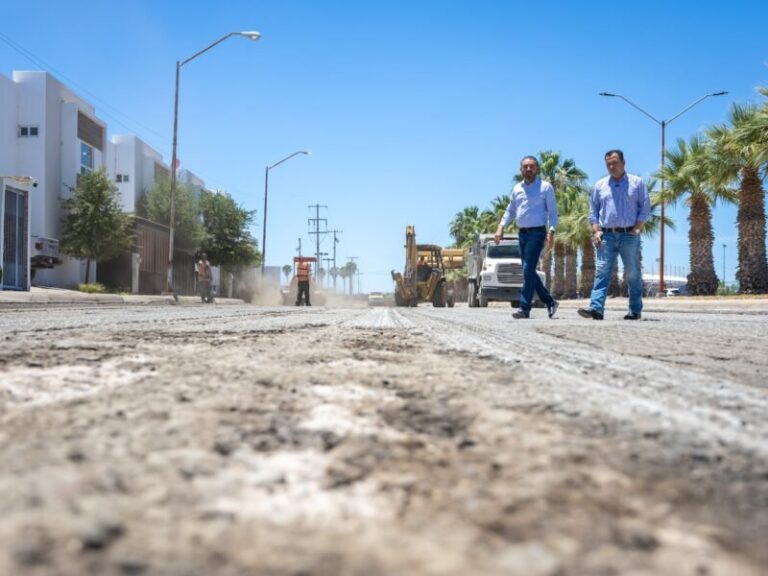 Supervisa Valenciano trabajos en el segundo carril de avenida Nuestra Gente