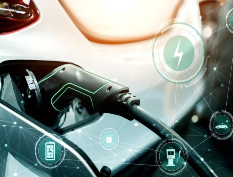 Vehículos eléctricos y baterías inteligentes transforman la industria automotriz
