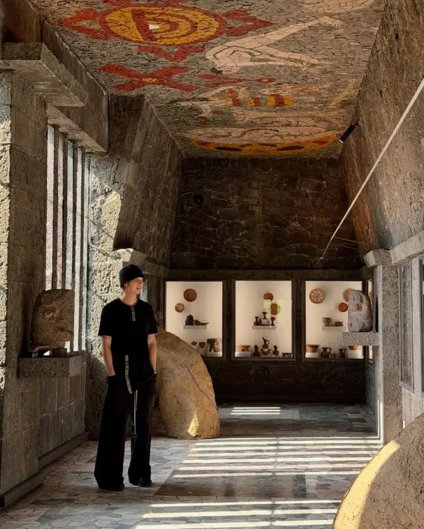 RM también visitó el Museo Anahuacalli 