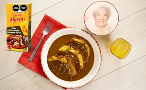 La pareja que inventó el mole Doña María: El producto que cambió la gastronomía