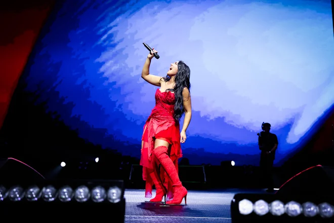 ÁNGELA LEIVA CELEBRÓ SU PRIMER MOVISTAR ARENA SOLD OUT CON UNA NOCHE DE GRANDES ÉXITOS