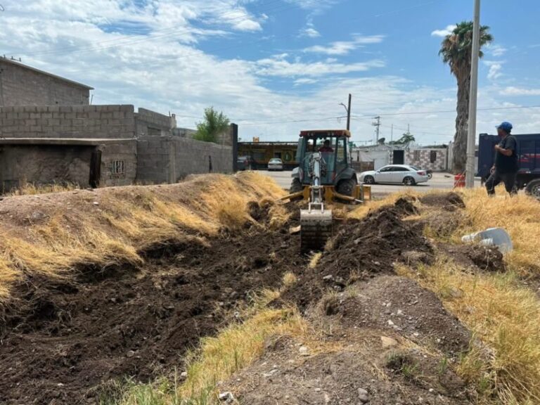 Avanza limpieza de arroyos en la mancha urbana
