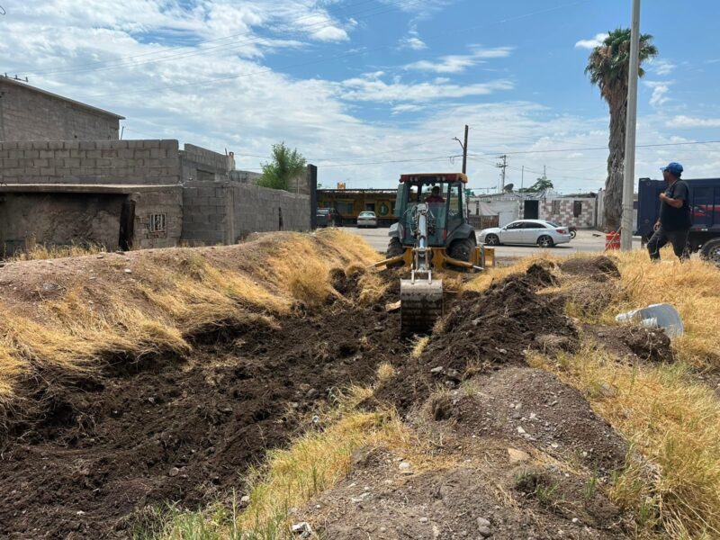 Avanza limpieza de arroyos en la mancha urbana