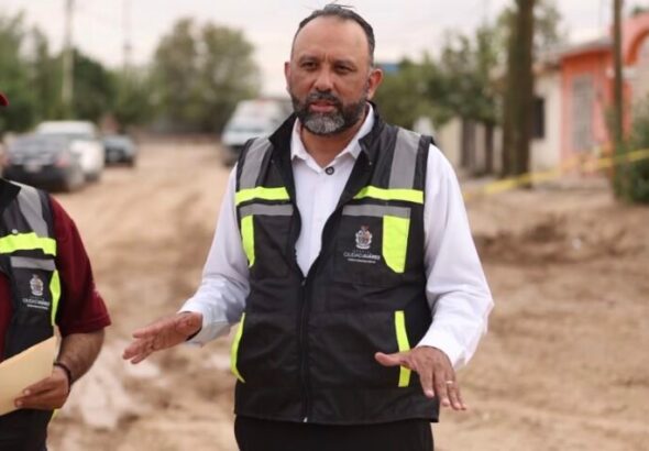 Recorre Héctor Ortiz obras de pavimentación de SUMA
