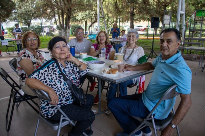 Casas de los Abuelos ofrecen actividades y acompañamiento a adultos mayores