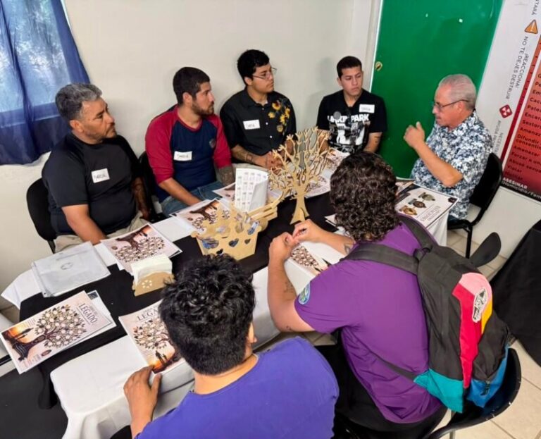 Celebran Día del Padre con convivencia para fortalecer los vínculos familiares en el CEMATH