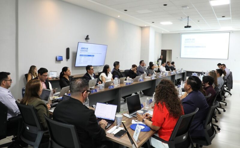 Chihuahua y Guanajuato intercambian estrategias de apoyo a pequeñas empresas