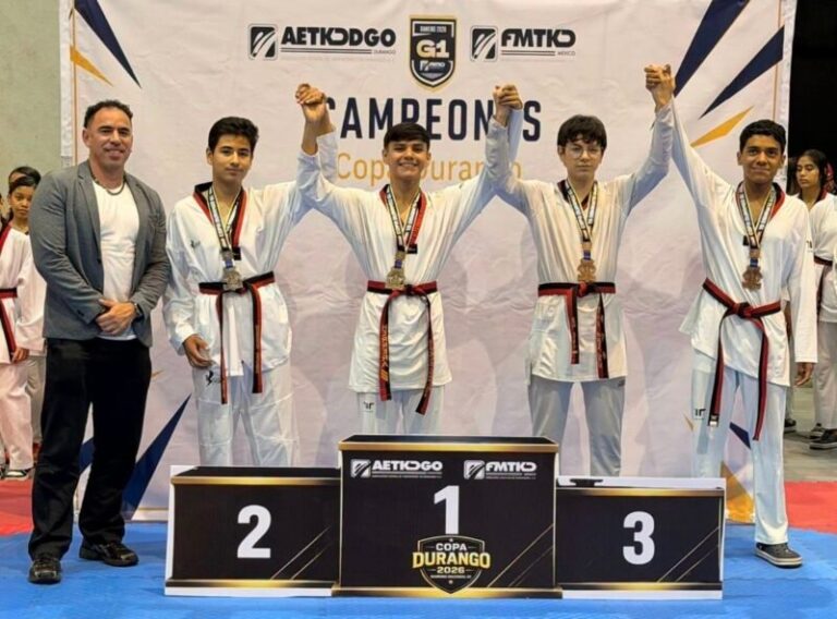Cosechan chihuahuenses medallas en la Copa Durango de Taekwondo 2026