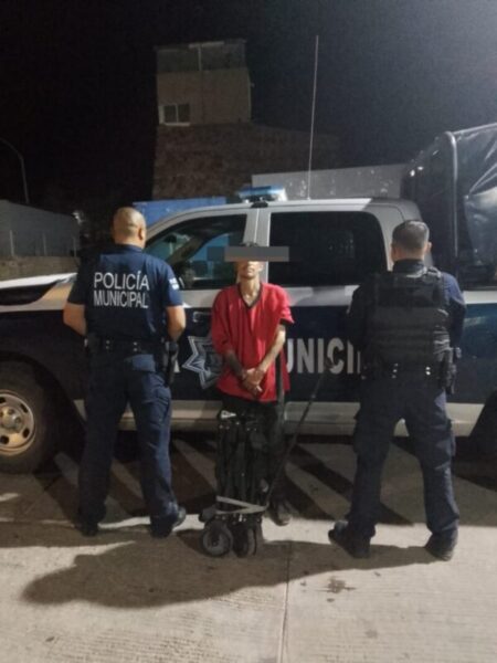 Detienen a hombre en estado de intoxicación que se asomaba a domicilios
