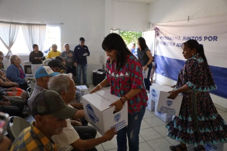Entrega Estado 150 despensas en Ladrilleras Norte y ofrece trámites gratuitos del Bowí
