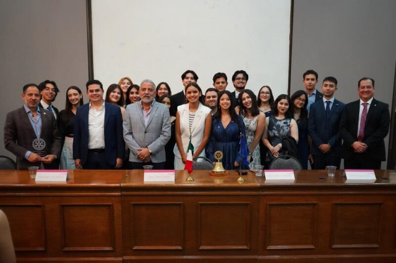 “Las ganas de ayudar cambian vidas”: Rafa Loera felicita a nueva mesa del Rotaract