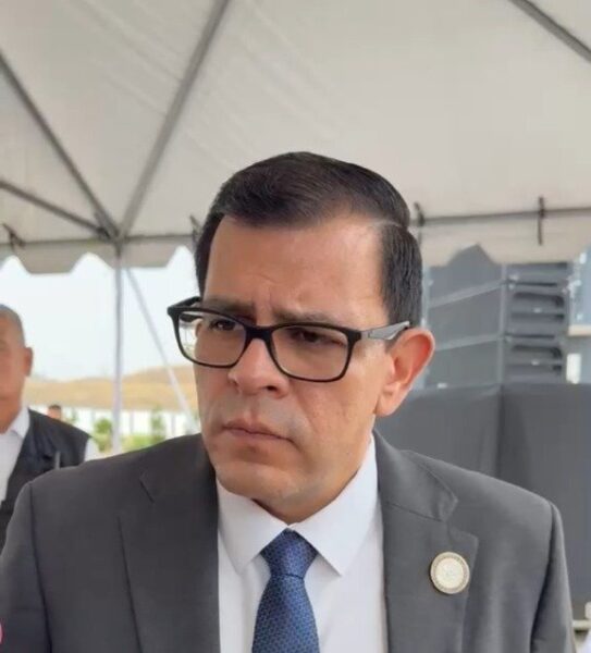 Portación de arma llevará caso Almeida a la FGR