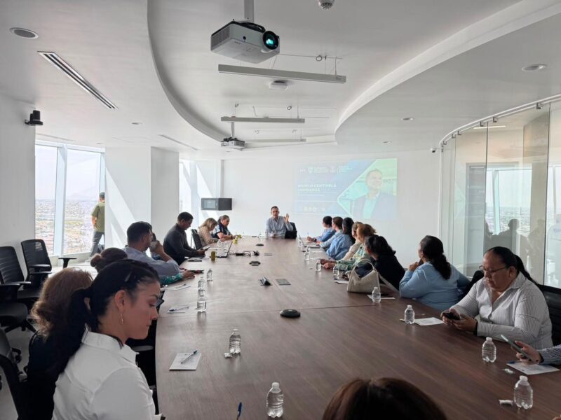 Presentan operatividad de Torre Centinela a Mujeres Empresarias de CANACO Juárez